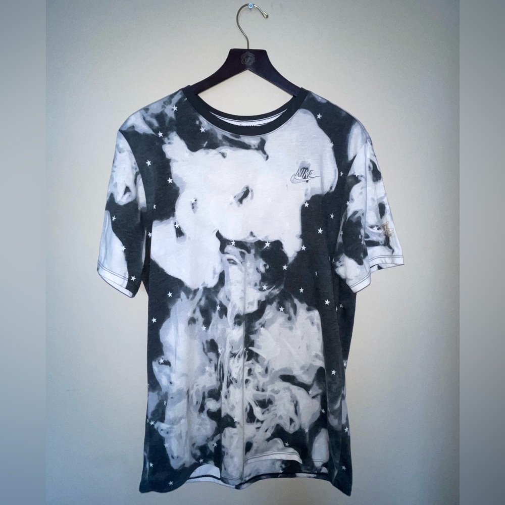 Nike Athletic Cut Tee - Large